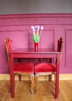 テーブルと椅子